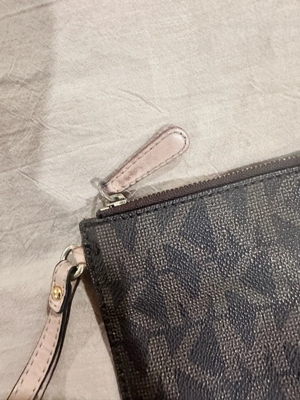 Michael Kors Brown MK Logo Zip Wristlet with Gold Plate - Picture 5 of 5